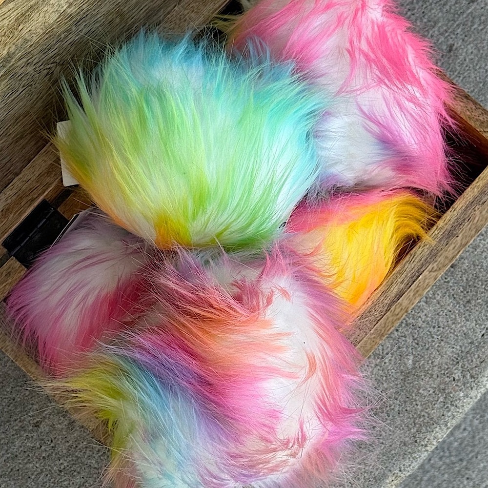 YARNOLOGY RAINBOW FAUX FUR POM POMS (SET OF 5)